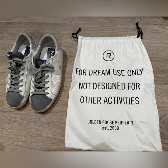 Golden Goose - Superstar Sneaker in DARK GREY suede, WHITE leather & glitter - Picture 8 of 8